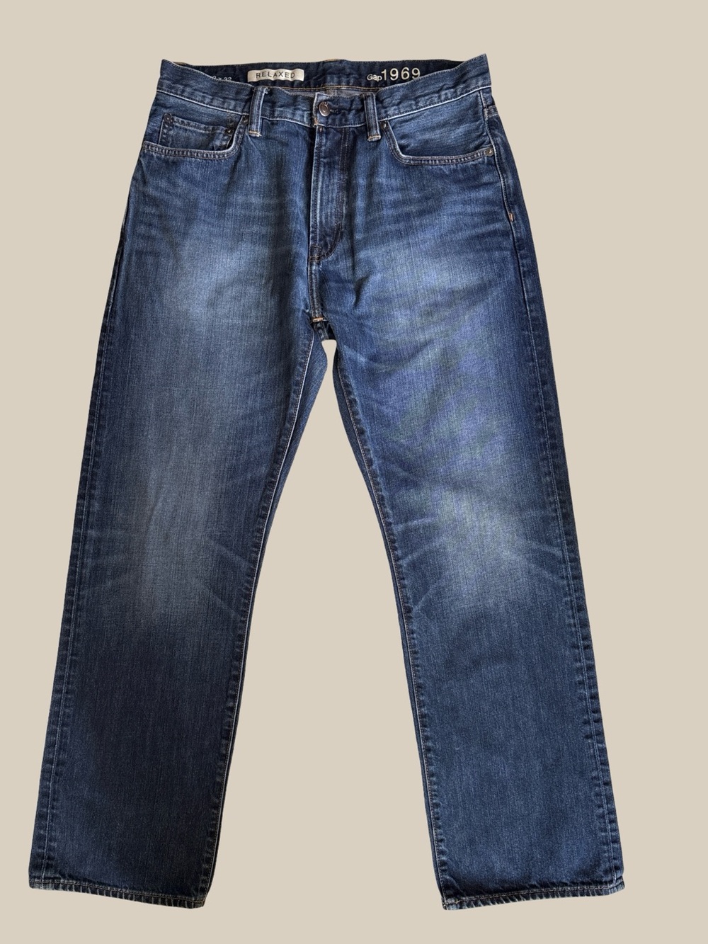 GAP 1969 Men's Relaxed Fit Straight Leg Medium Wash Blue Denim Jeans 32x32